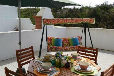 Sw Beach House Zambujeira Do Mar Exterior foto